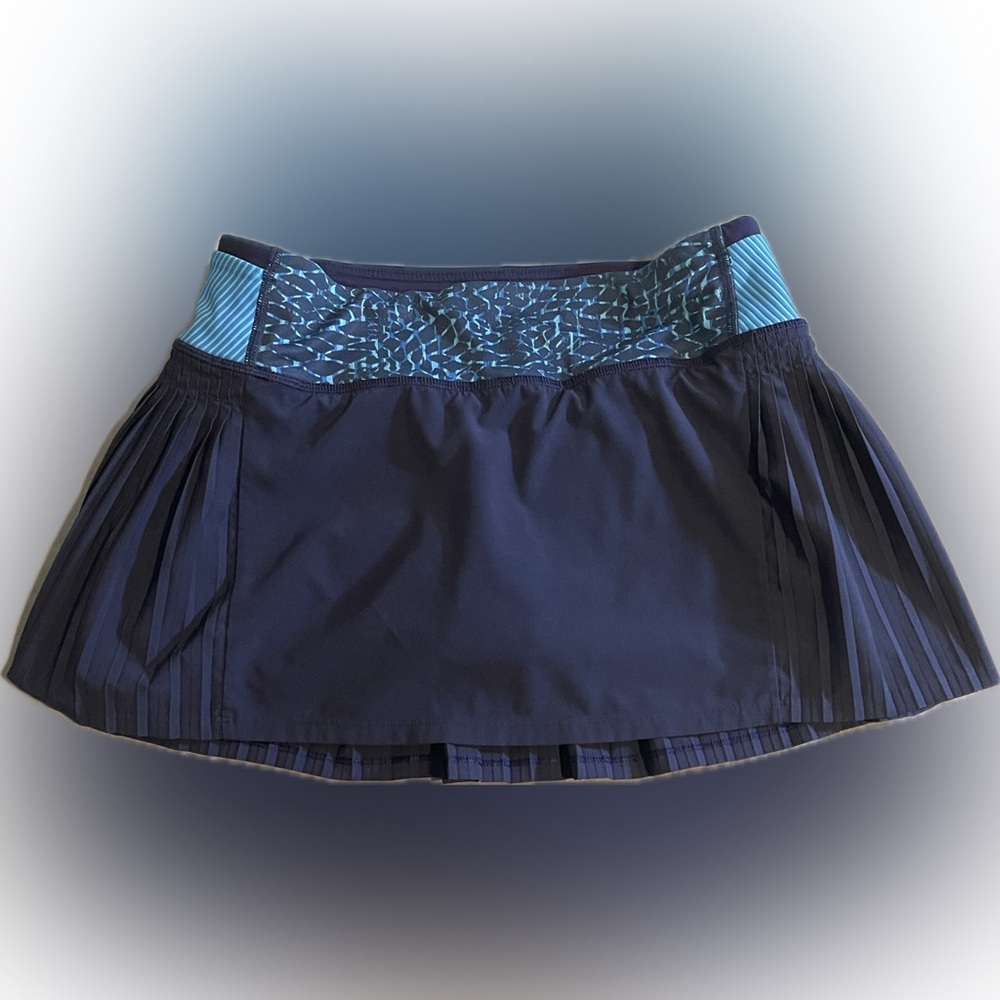 Lululemon Time to Shine mini skirt skort Blue / Samba Snake Pleated Sz.4